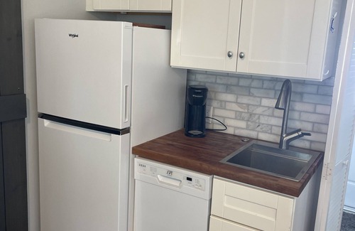 Bradenton Apartment | Cozy studio next to Riverwalk