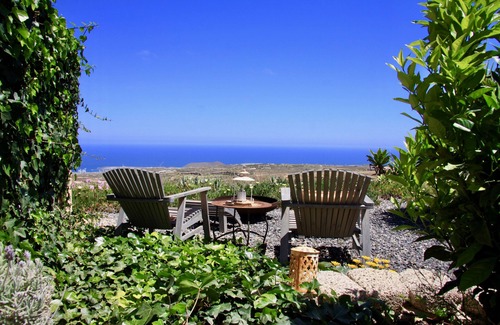 La Sabinita Apartment | Cozy studio on an idyllic finca with brine pool and barbecue