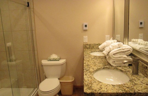 Frisco Condo | Cozy studio on Copper Moutain only 100 yards to the Super Bee. Pet Friendly!