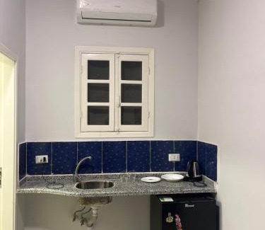 Sakkala Apartment | Cozy Studio on Sheraton Road near Metro Market
