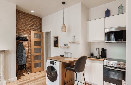 Shaughnessy Village Apartment | Cozy Studio Perfectly Located in Montreal