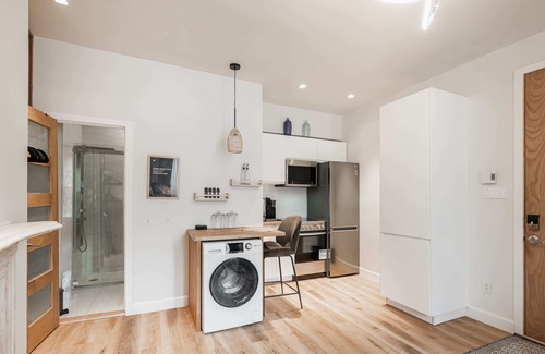 Shaughnessy Village Apartment | Cozy Studio Perfectly Located in Montreal