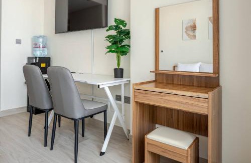 Jadaf Apartment | Cozy studio Pet Friendly Pool, Gym, Water Near Downtown