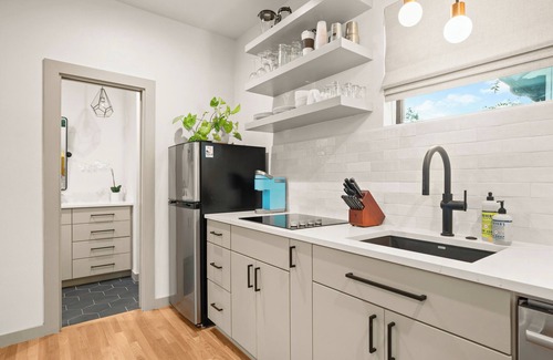 Zilker Apartment | Cozy studio, Pet Friendly, Outdoor Oasis near Zilker
