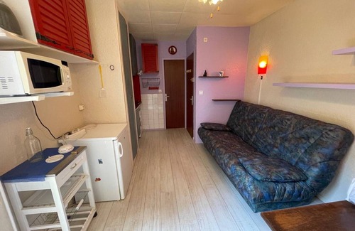 Argeles-sur-Mer Apartment | Cozy Studio Steps from Beach with Terrace, Barbecue, Private Parking