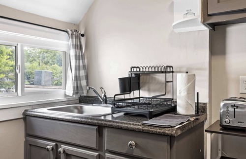 Bonnycastle Apartment | Cozy Studio Unit in the Heart of the Highlands!