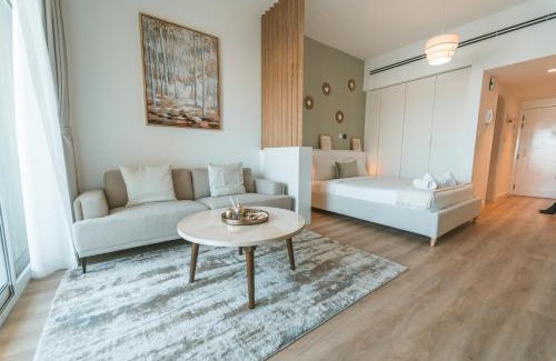 The Greens Apartment | Cozy Studio with Balcony in The Greens