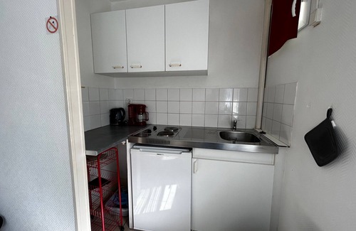 La Roche-Posay Apartment | Cozy studio with balcony, garden, WIFI and parking near the spa