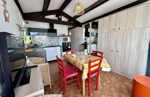 Saint-Cyprien Plage Apartment | Cozy Studio with Terrace, Pool, and Parking Near Beach in Saint-Cyprien