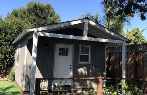 Roosevelt Apartment | Cozy studio with kitchen, WiFi, and laundry room in enjoyable Redwood City