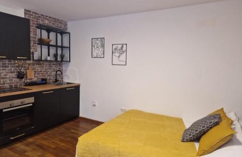 Jesenice Apartment | Cozy studio with terrace