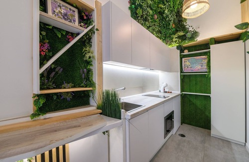 Ciudad Lineal Apartment | Cozy studio with wifi, A/C, close to El Retiro