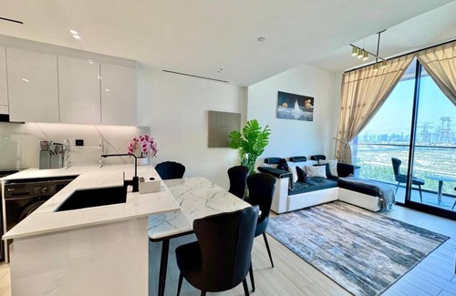 Jumeirah Village Circle Apartment | Cozy & Stylish 1br Apt Jvc Pool & Parking