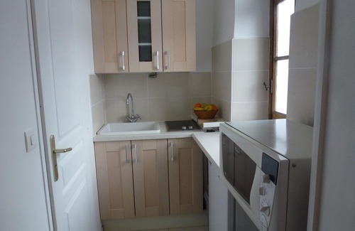Saint-Gervais-les-Bains Apartment | Cozy, sunny studio in the town center, with views over the valley