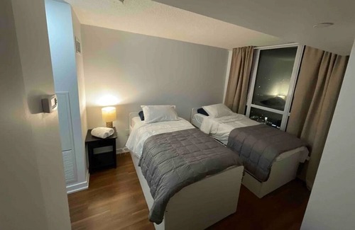 Bathurst Quay Apartment | Cozy suite with City View