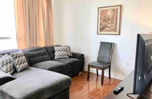 Bathurst Quay Apartment | Cozy suite with City View