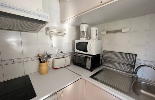 Arcachon Apartment | Cozy T1 with Terrace near Pereire Beach, Arcachon