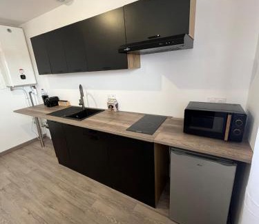 Pia Apartment | Cozy T2 chaleureux neuf appartement 15 Min proche de la mer