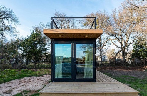 Waco House | Cozy Tiny Container Home-The Outwest