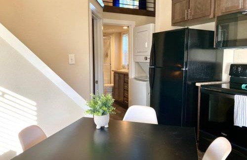 Canyon Lake House | Cozy Tiny Home in the Hills