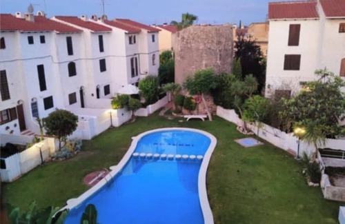 Torredembarra House | Cozy townhouse with pool in Torredembarra