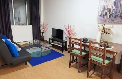 Shaughnessy Village Apartment | CoZy Traveler Montreal Downtown
