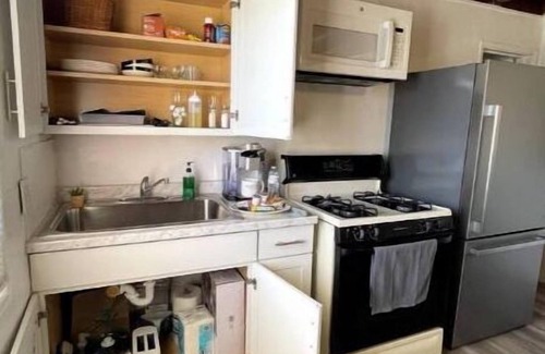Northwest Tucson Apartment | Cozy Tucson remodeled Studio.