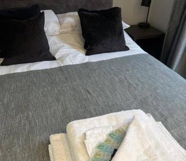 Sidmouth Ski Chalet | Cozy Two Bedroom Chalet in Sidmouth