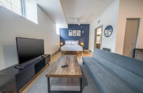 Downtown Louisville Apartment | Cozy Unit with Free Parking Near Medical District