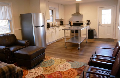 Norwood House | Cozy updated home on Juneberry Ridge property with access to hiking and more!