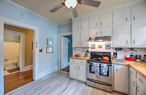 Rocky Mount House | Cozy, Updated Rocky Mt Home by City Lake Park