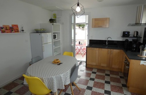 Notre-Dame-de-Monts House | Cozy Vacation Home Near Forest - 4 Guests, Veranda, Terrace, Pet-Friendly (on Request)