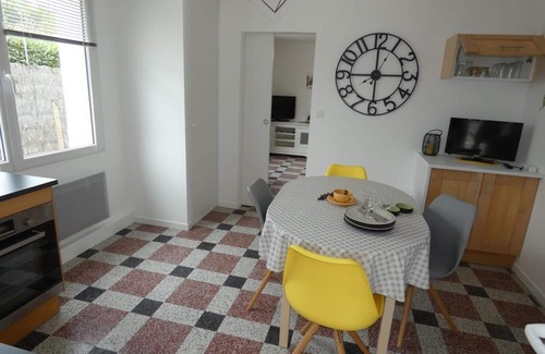 Notre-Dame-de-Monts House | Cozy Vacation Home Near Forest - 4 Guests, Veranda, Terrace, Pet-Friendly (on Request)