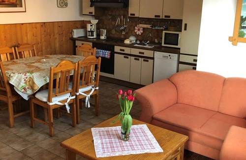 Bischofsgruen Apartment | Cozy vacation apartment (65sqm) with terrace in a quiet location