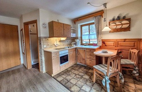 Ramsau bei Berchtesgaden Apartment | Cozy vacation apartment with balcony and mountain view - ideal for active people