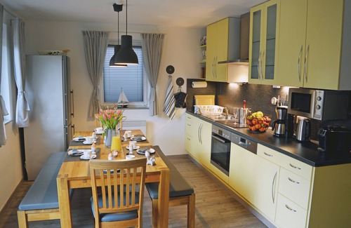 Muritz House | Cozy vacation home for families w. Dog, fenced, fireplace, 300m to Lake Plau