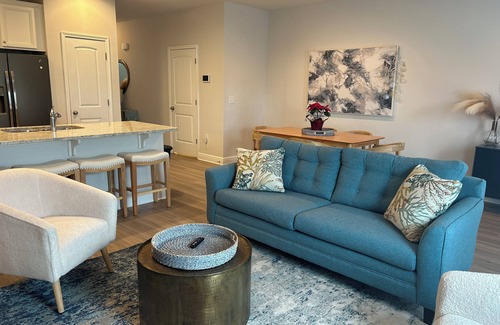 Upper Grand Lagoon House | Cozy Vacation Getaway with Pool, 10min Drive to the Beach