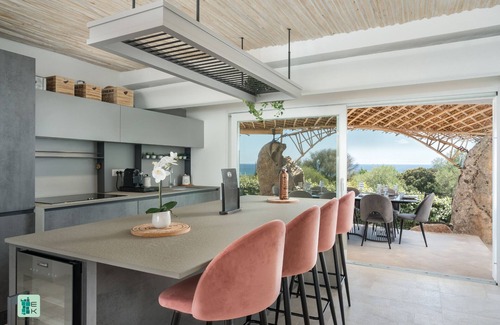 San Teodoro City Centre Villa | Cozy Villa Flora - Private Pool AND Walking Distance From THE Beach
