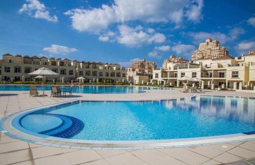Al Hamra Village Villa | Cozy Villa with Pool Access