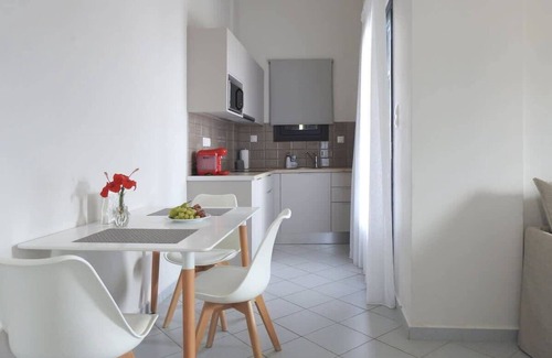 Stalida House | Cozy Villa with Private Terrace & Sea View