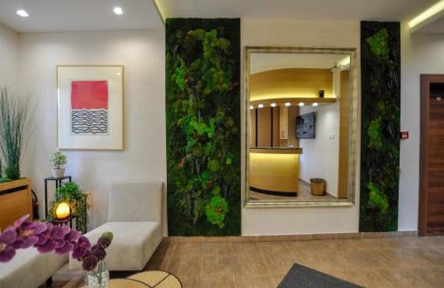 Zemun Hotel | Cozy Villa withy yard and private parking