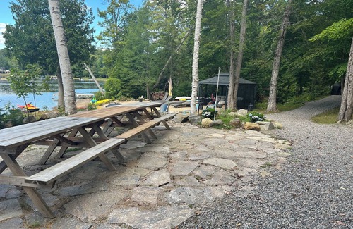 Bracebridge Cottage | Cozy Waterfront Cottage & Bunkie (3 spaces in 1)