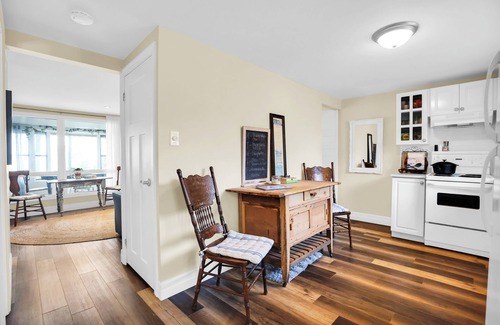 Central Huron Cottage | Cozy Waterfront Cottage!
