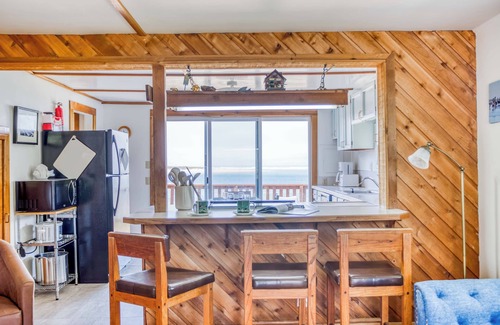 Tillamook House | Cozy Waterfront Escape on Netarts Bay, Stunning Views, Dog-Ok