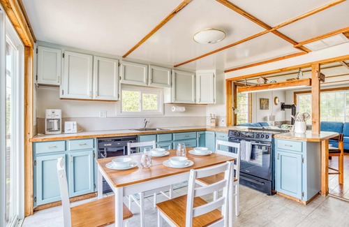 Tillamook House | Cozy Waterfront Escape on Netarts Bay, Stunning Views, Dog-Ok