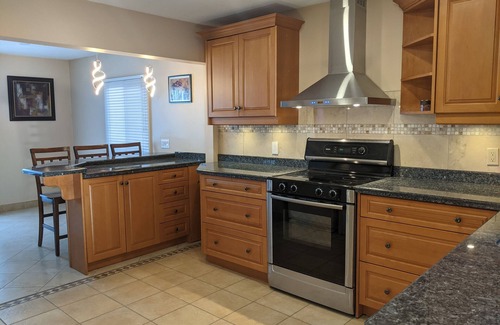 Puslinch Cottage | Cozy Waterfront on Puslinch Lake