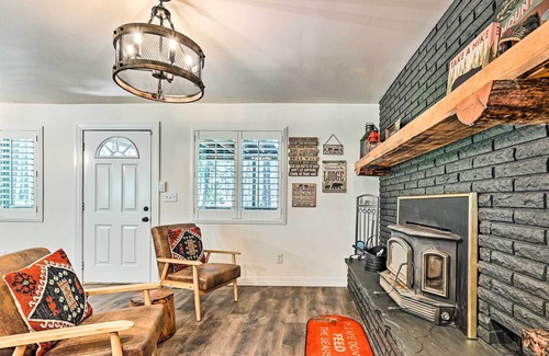 Williams Cabin | Cozy Williams Cabin w/ Deck: 9 Mi to Route 66