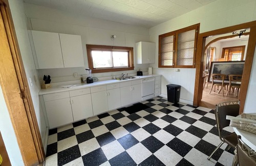 Wise River House | Cozy Wise River Retreat with river access, beautiful surroundings