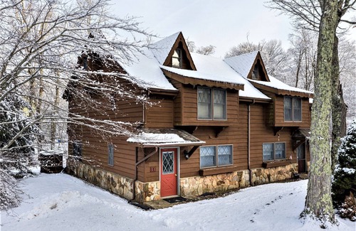 Timberline Condo | CPE1-Lovely Chalet! Centrally Located! Pets Ok!