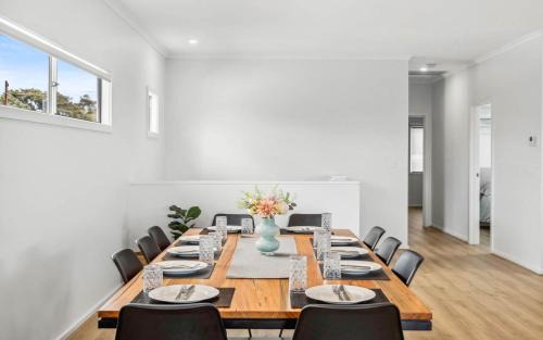 McCracken House | Cracken Views - With Space and Views